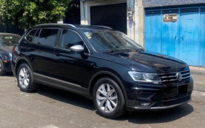2020 VW TIGUAN COMFORTLINE CON 3RA FILA NIVEL 2 PLUS – COLOR NEGRO