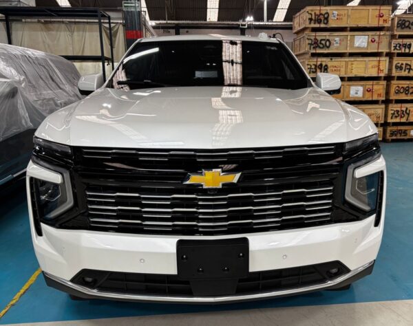 2025 SUBURBAN HIGH COUNTRY NIVEL 3 PLUS – COLOR BLANCO - Imagen 2