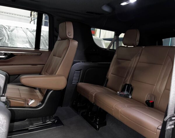 2025 SUBURBAN HIGH COUNTRY NIVEL 3 PLUS – COLOR BLANCO - Imagen 9