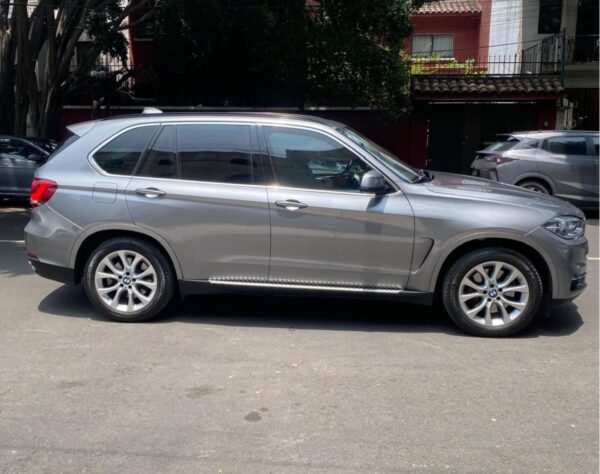 2017 BMW X5 DRIVE 50IA NIVEL 3 PLUS - COLOR PLATA - Imagen 9