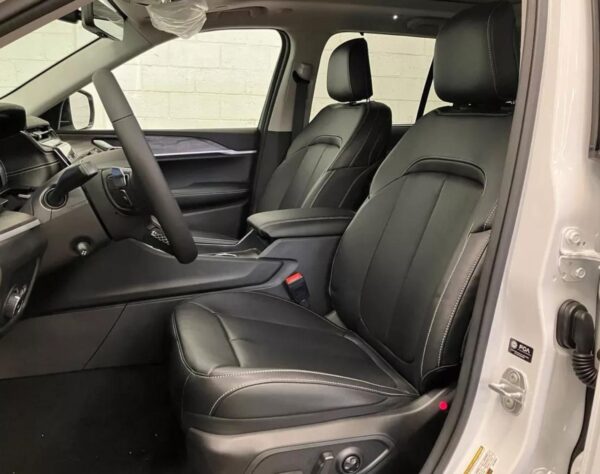 2025 CHEROKEE LIMITED 2 FILAS DE ASIENTOS NIVEL 3 PLUS – COLOR BLANCO - Imagen 5