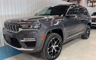 2025 JEEP GRAND CHEROKEE SUMMIT NIVEL 5 PLUS – COLOR GRIS