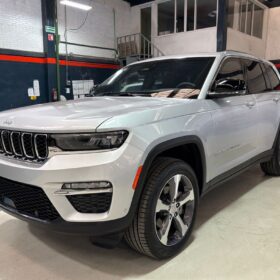 GRAND CHEROKEE
