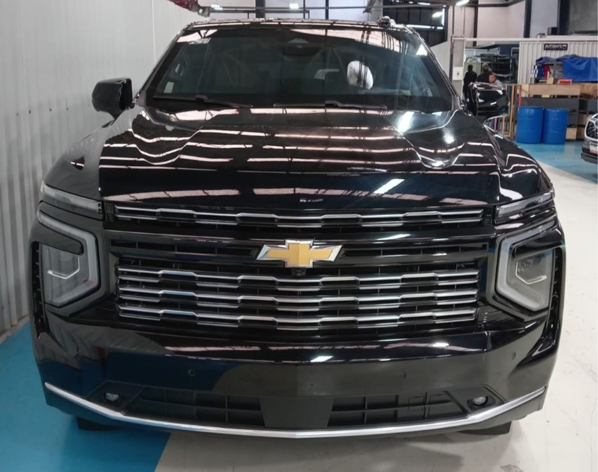 2025 SUBURBAN HIGH COUNTRY NIVEL 3 PLUS – COLOR NEGRO - Imagen 2