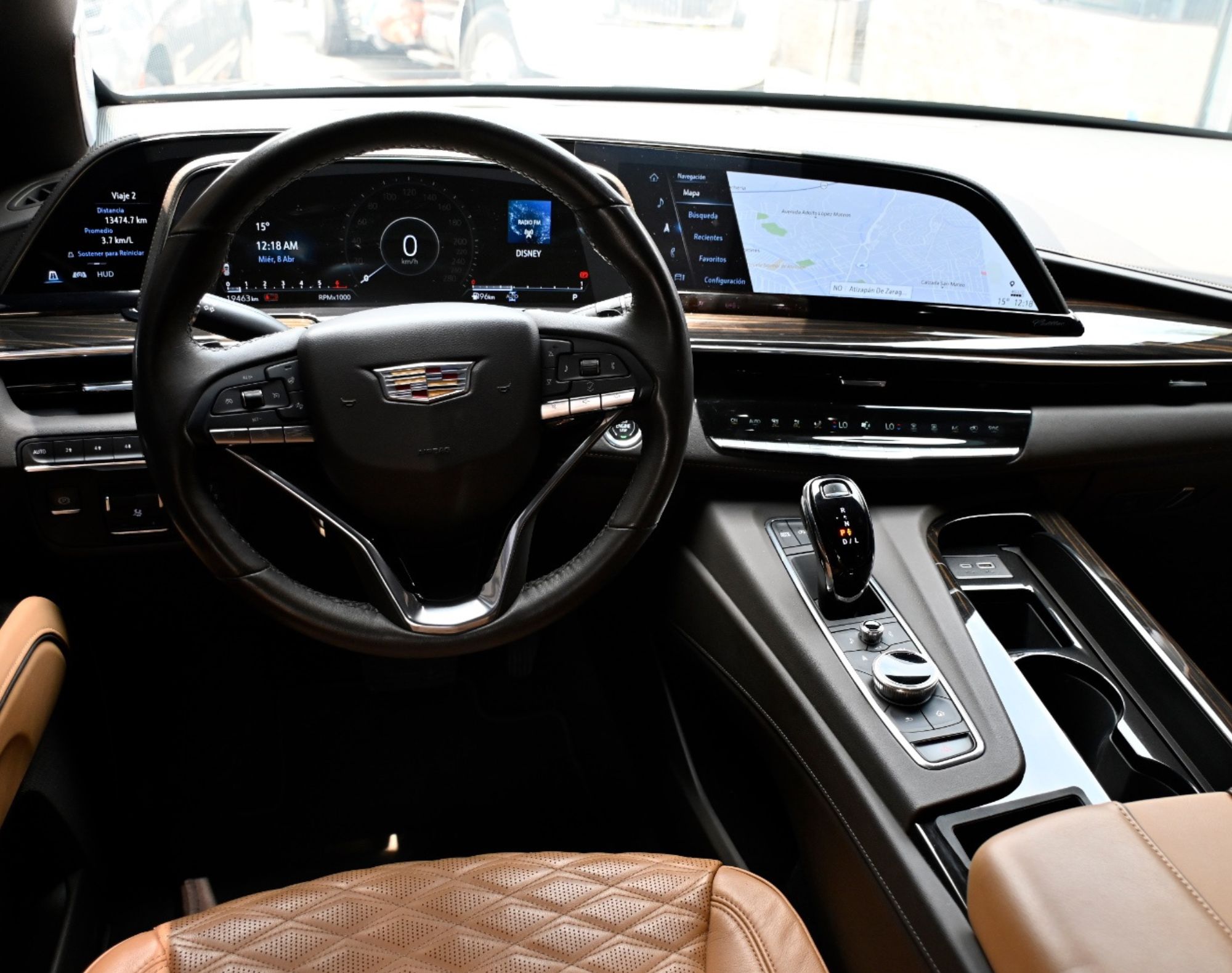 2023 CADILLAC ESCALADE CORTA - COLOR NEGRO - Imagen 4