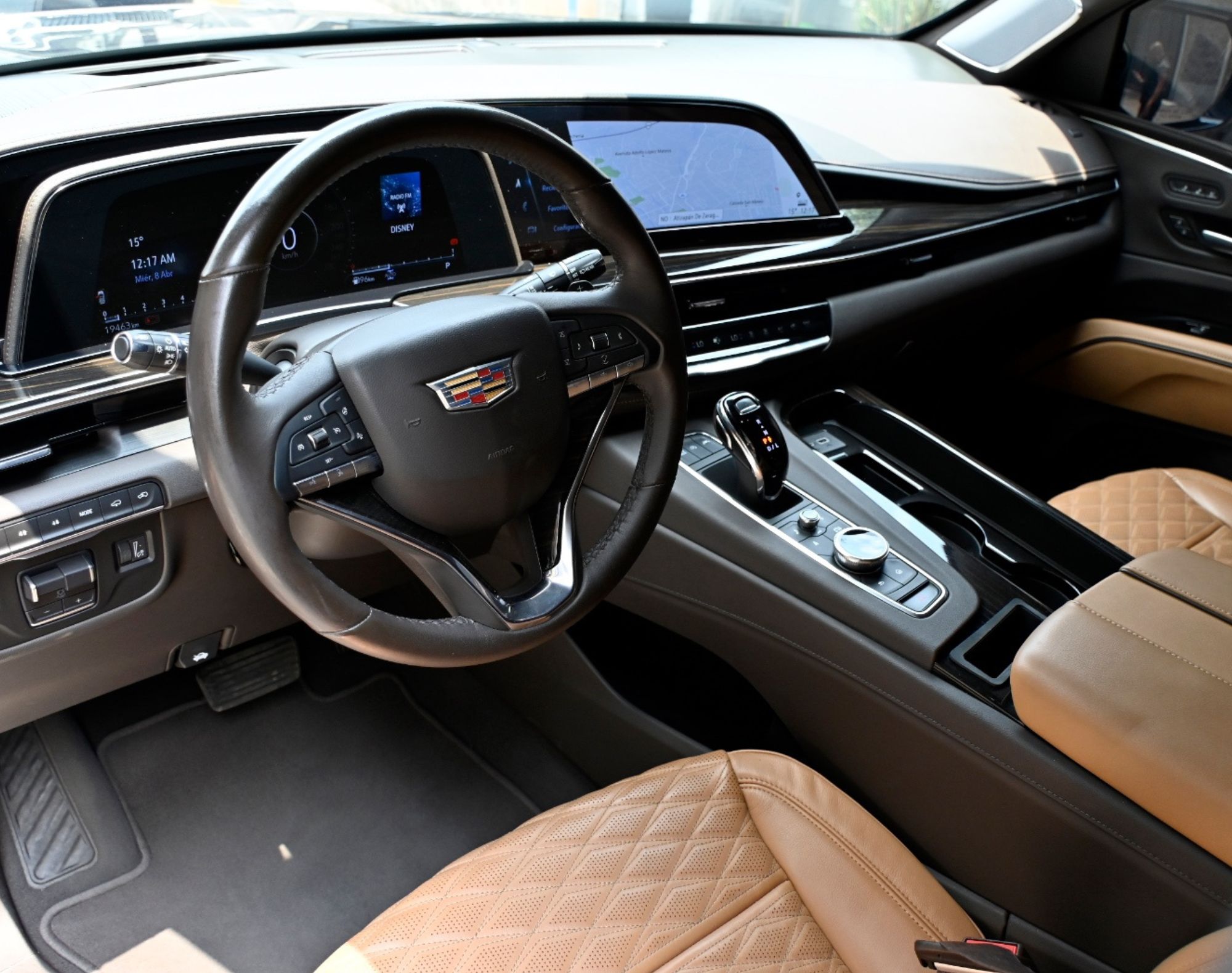 2023 CADILLAC ESCALADE CORTA - COLOR NEGRO - Imagen 6