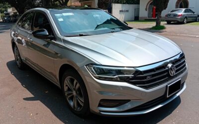 2020 VOLKSWAGEN JETTA R LINE – COLOR PLATA