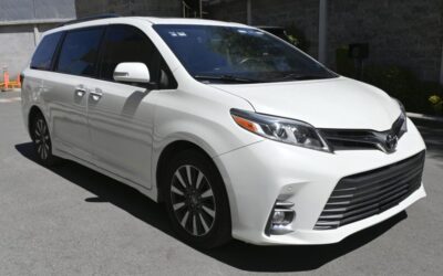 2020 TOYOTA SIENNA – COLOR BLANCO