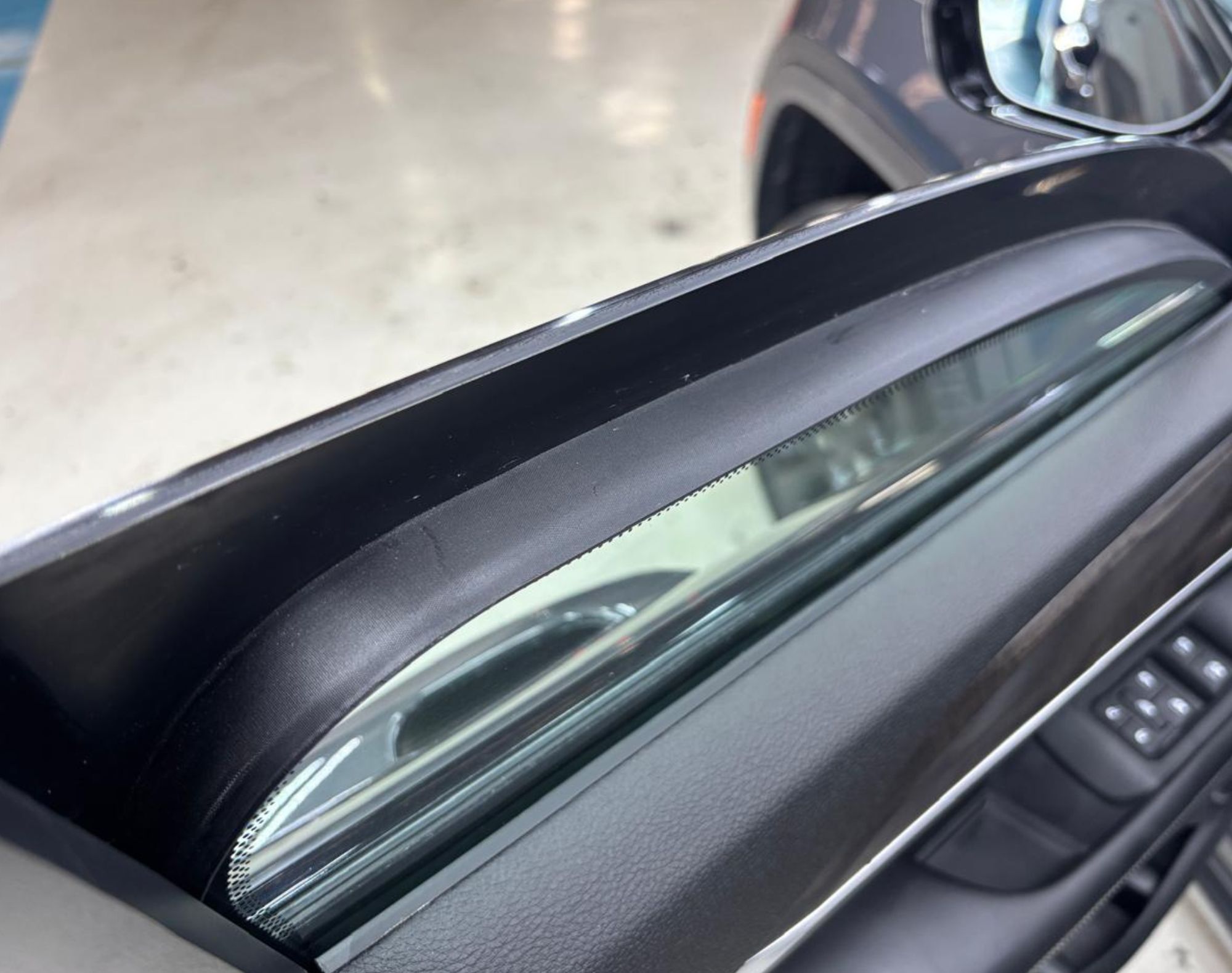 2026 JEEP GRAND CHEROKEE LIMITED NIVEL 4 LW – COLOR GRIS - Imagen 16