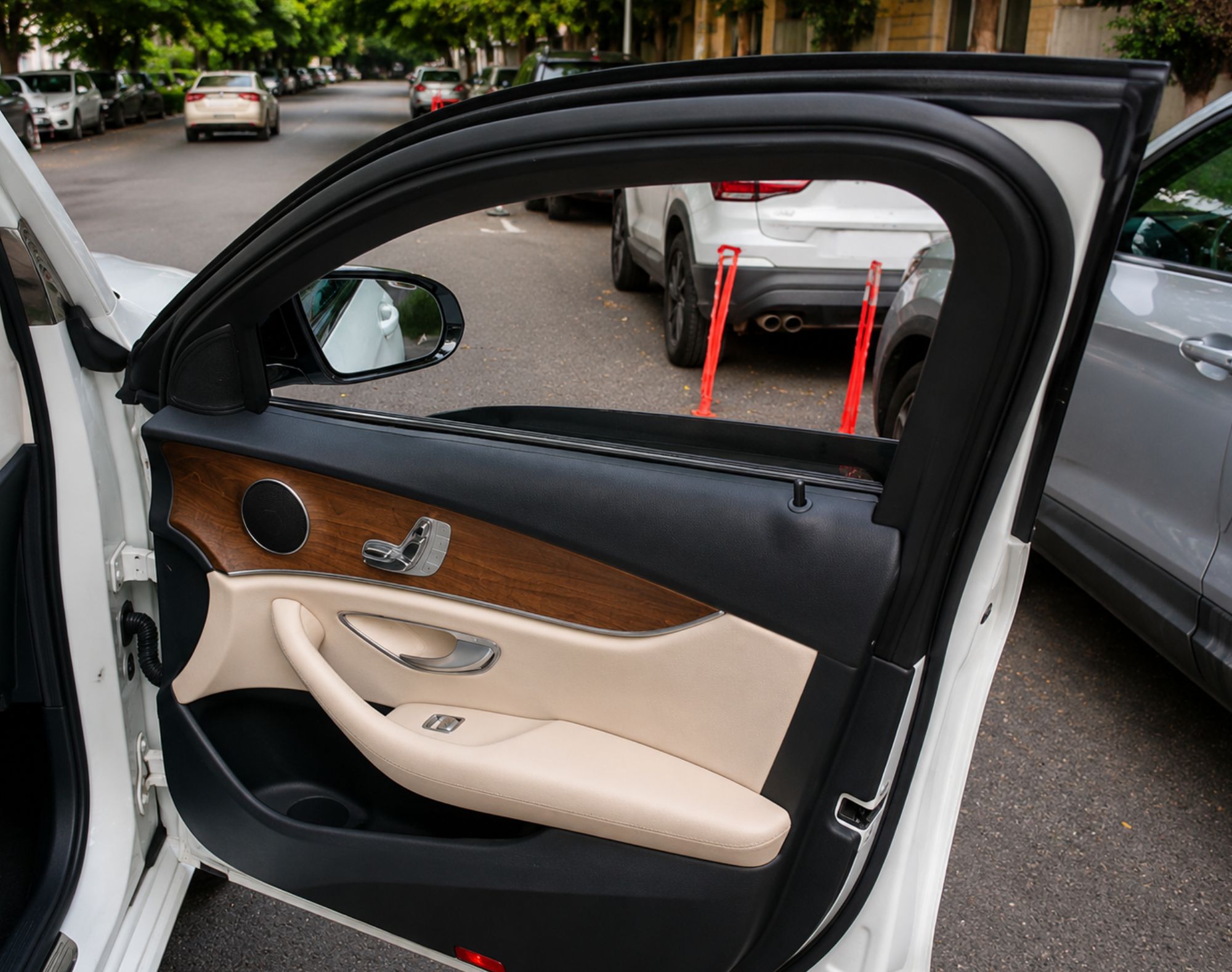 2018 MERCEDES BENZ E250 AVANTGARDE - COLOR BLANCO - Imagen 6