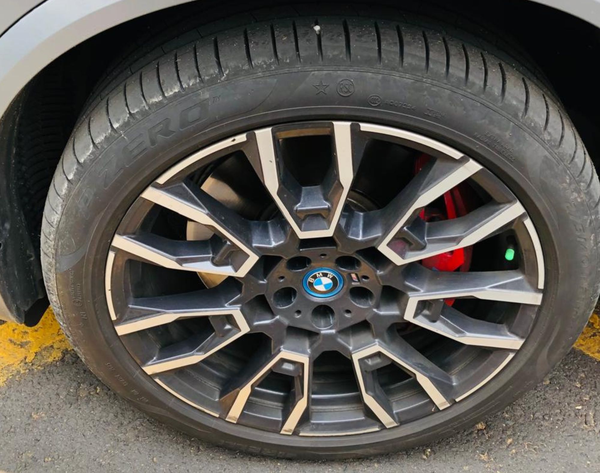 2024 BMW X5 XDRIVE 50E NIVEL 4 - COLOR GRIS - Imagen 10