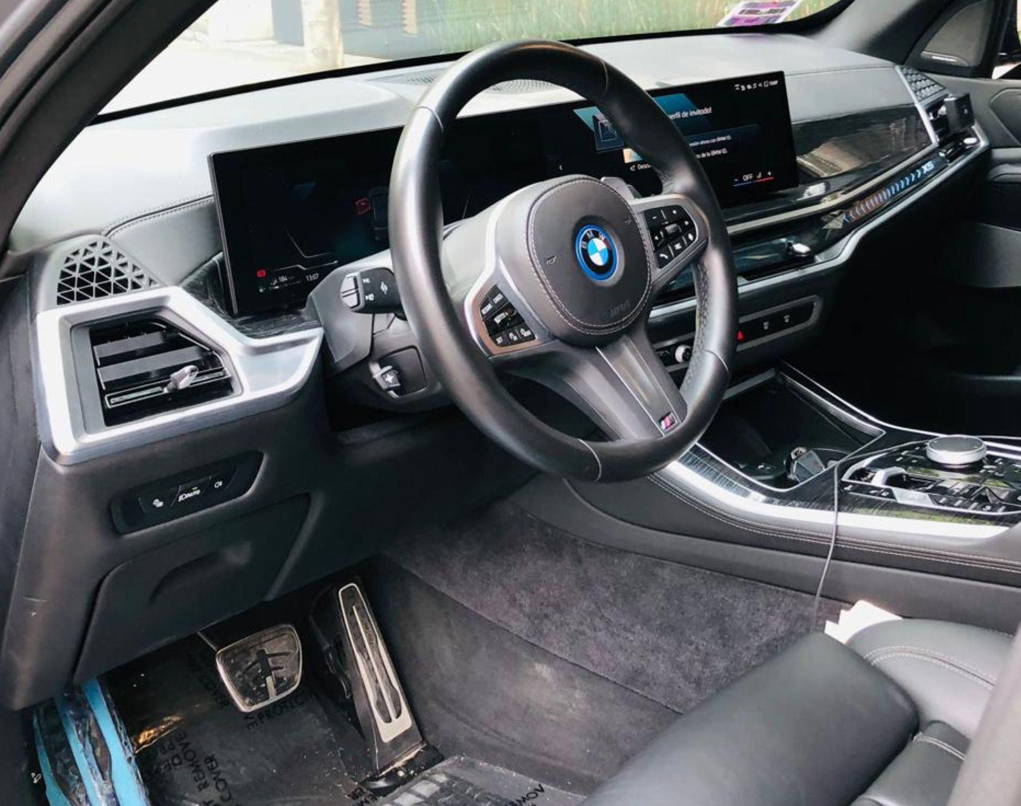 2024 BMW X5 XDRIVE 50E NIVEL 4 - COLOR GRIS - Imagen 4