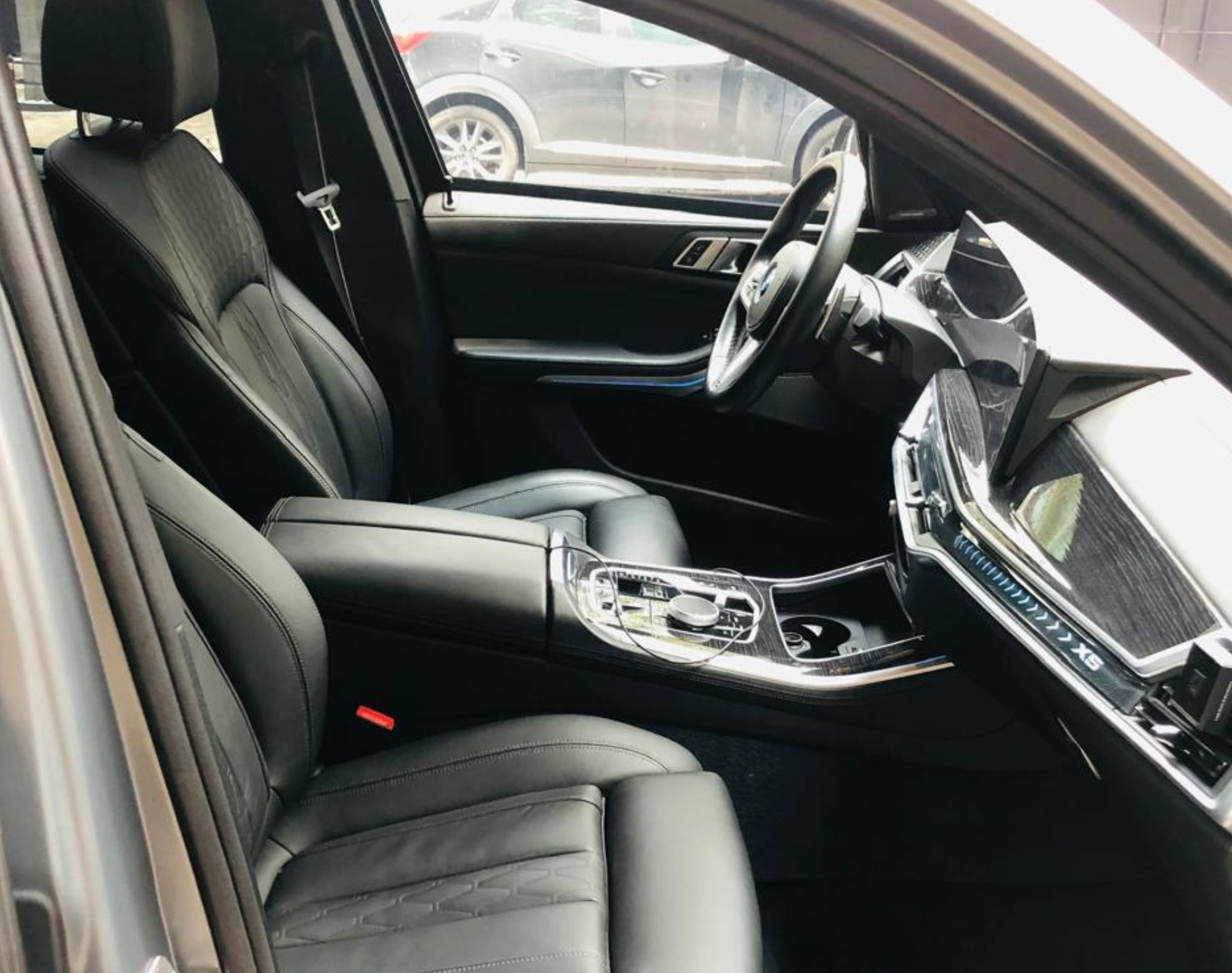 2024 BMW X5 XDRIVE 50E NIVEL 4 - COLOR GRIS - Imagen 5