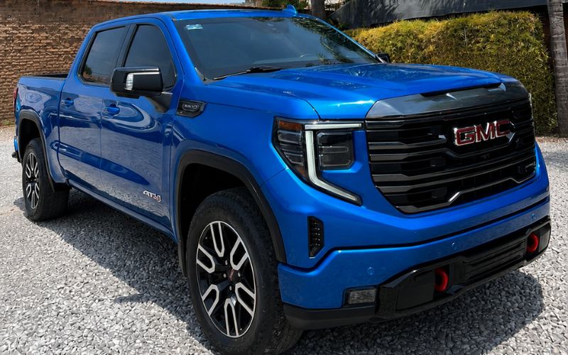 CREW CAB SIERRA