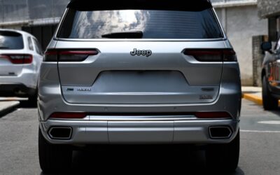 2025 SUBURBAN HIGH COUNTRY NIVEL 5 PLUS – COLOR NEGRO
