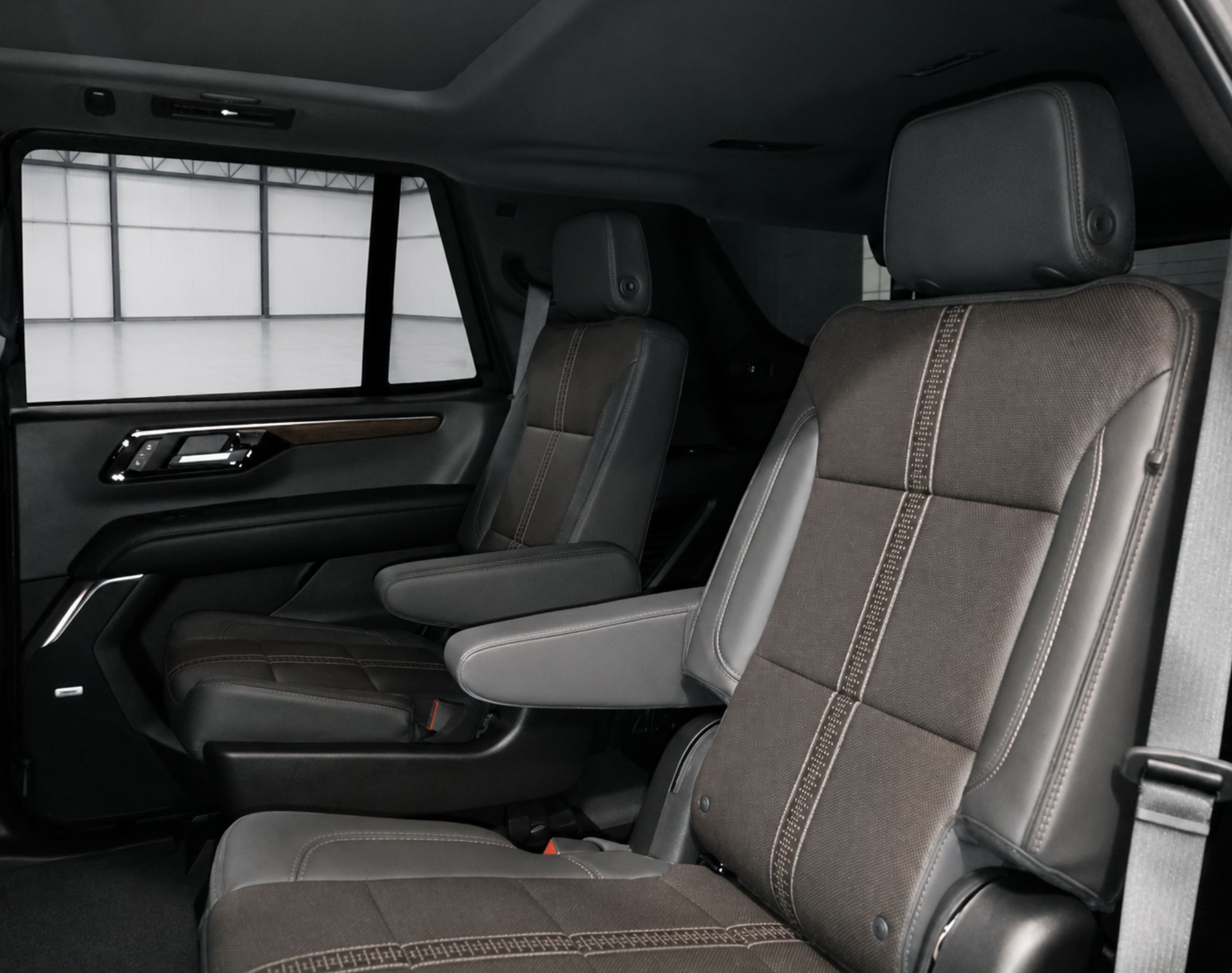 2026 TAHOE HIGH COUNTRY NIVEL 4 – COLOR GRIS - Imagen 5