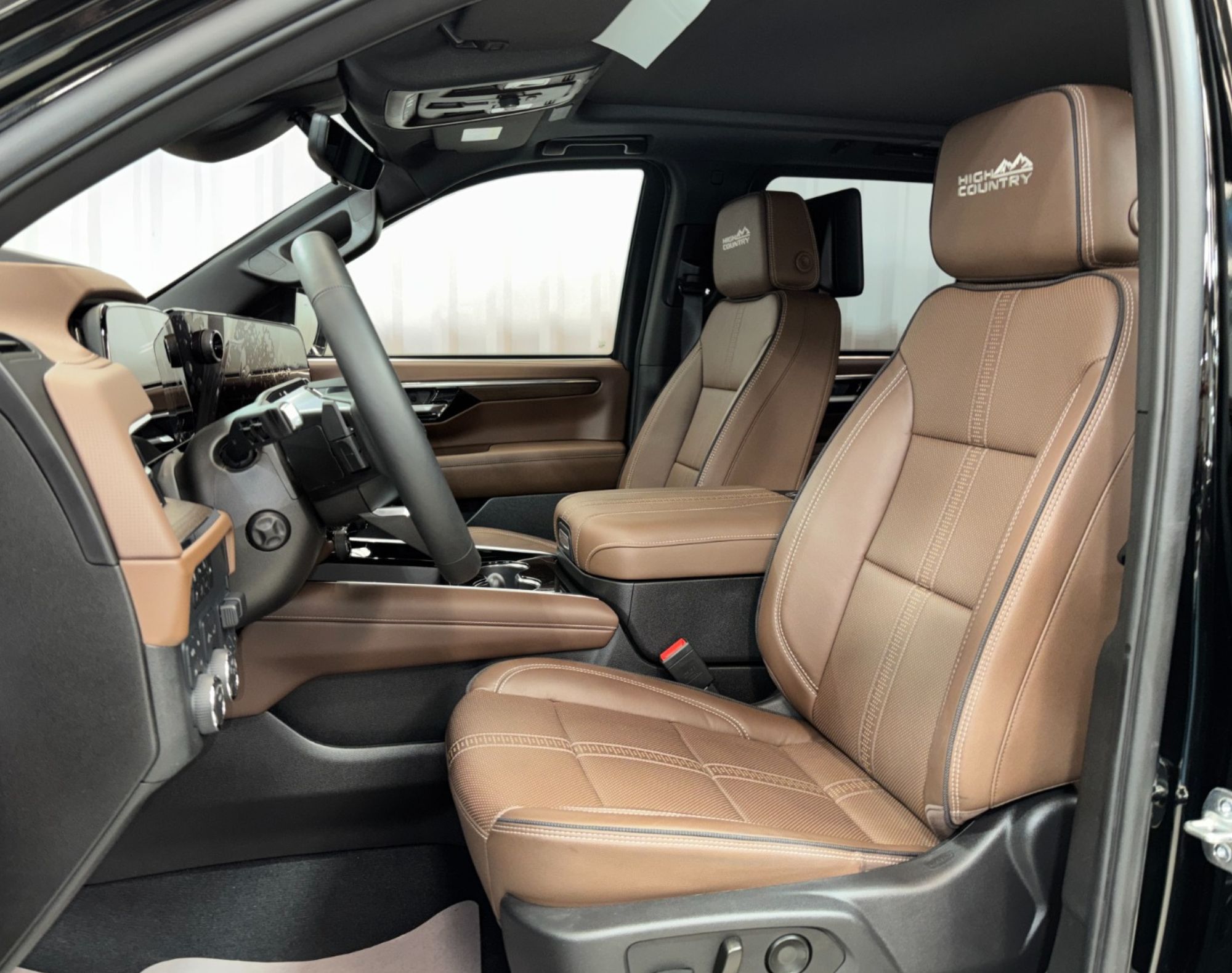 2026 TAHOE HIGH COUNTRY NIVEL 3 AP – COLOR NEGRO - Imagen 4