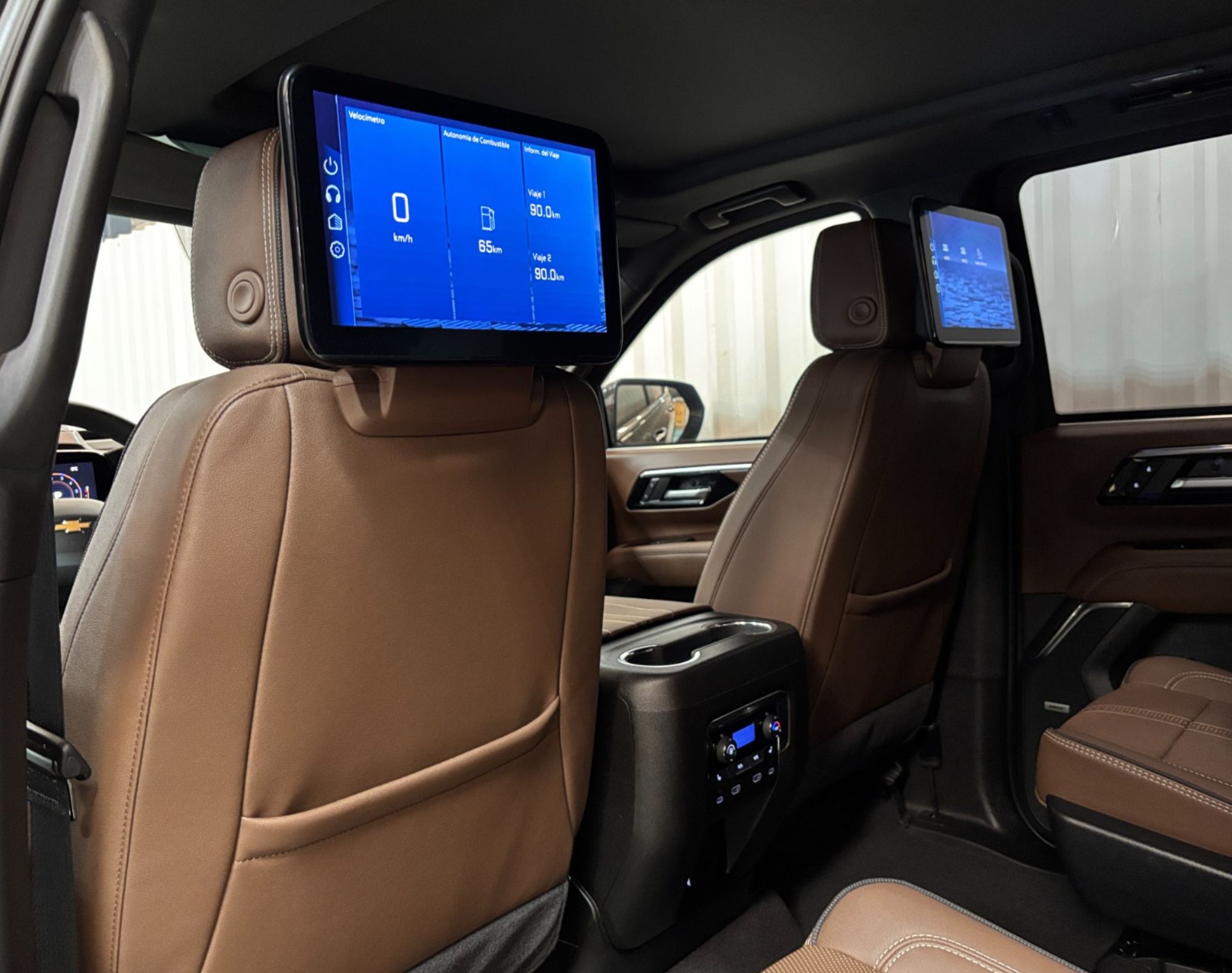 2026 TAHOE HIGH COUNTRY NIVEL 3 AP – COLOR NEGRO - Imagen 6