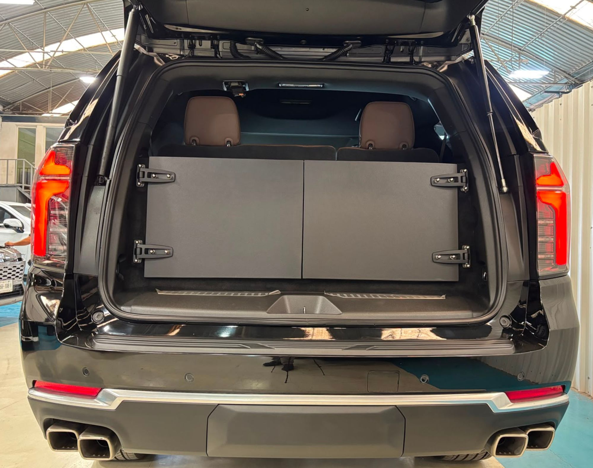 2026 TAHOE HIGH COUNTRY NIVEL 3 AP – COLOR NEGRO - Imagen 9