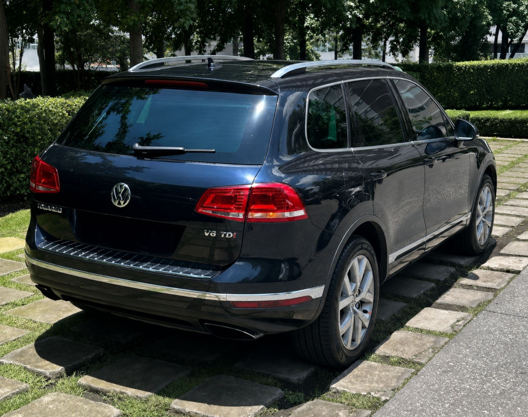 2017 TOUAREG V6 AT TDI DIESEL - COLOR AZUL - Imagen 11
