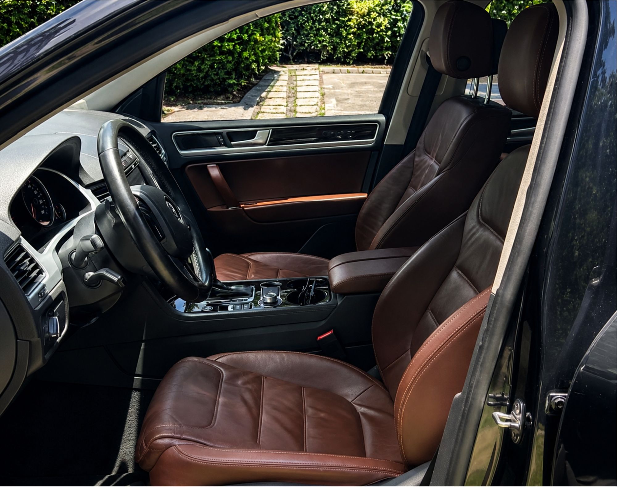 2017 TOUAREG V6 AT TDI DIESEL - COLOR AZUL - Imagen 4