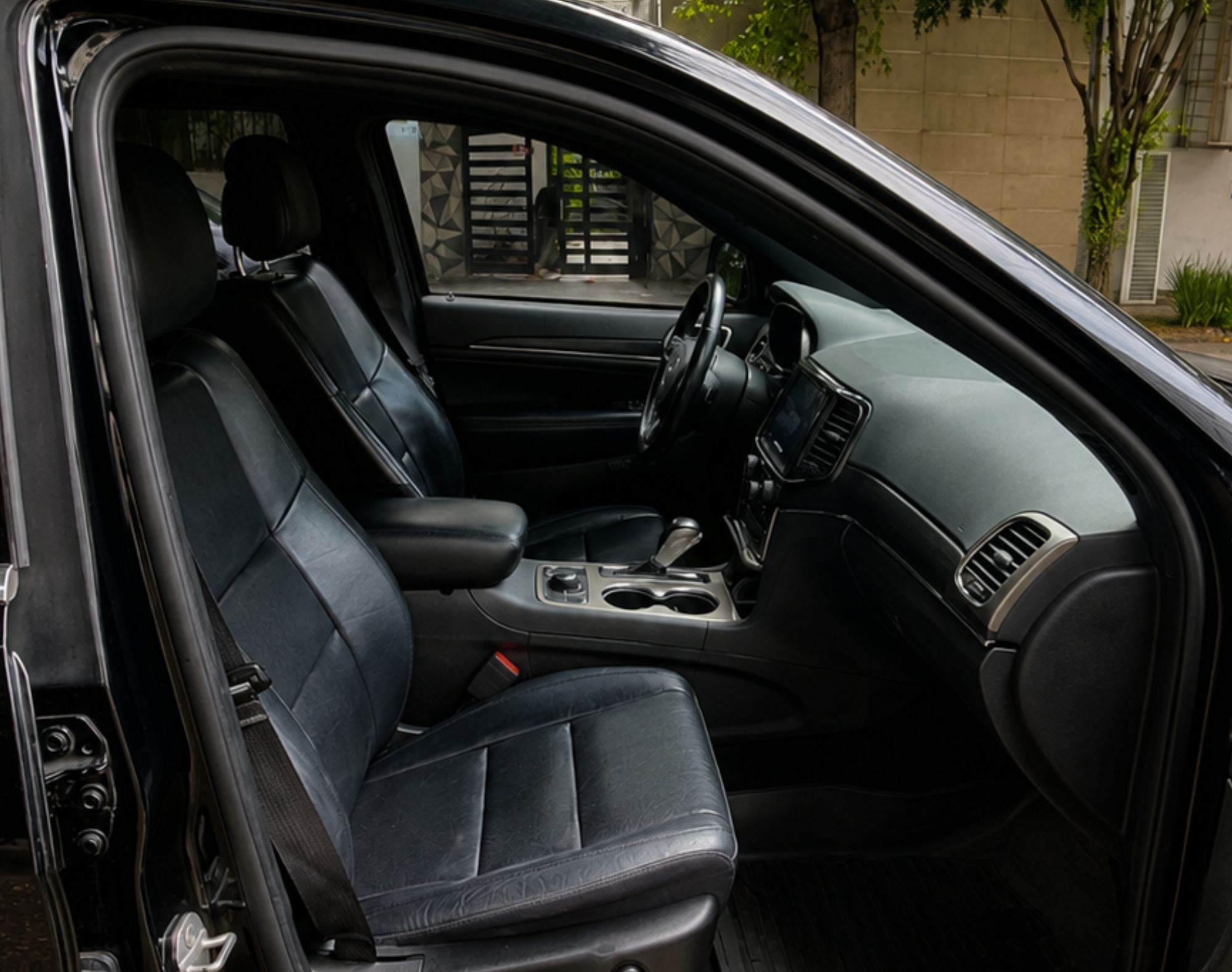 2021 JEEP CHEROKEE 4X4 - COLOR NEGRO - Imagen 3