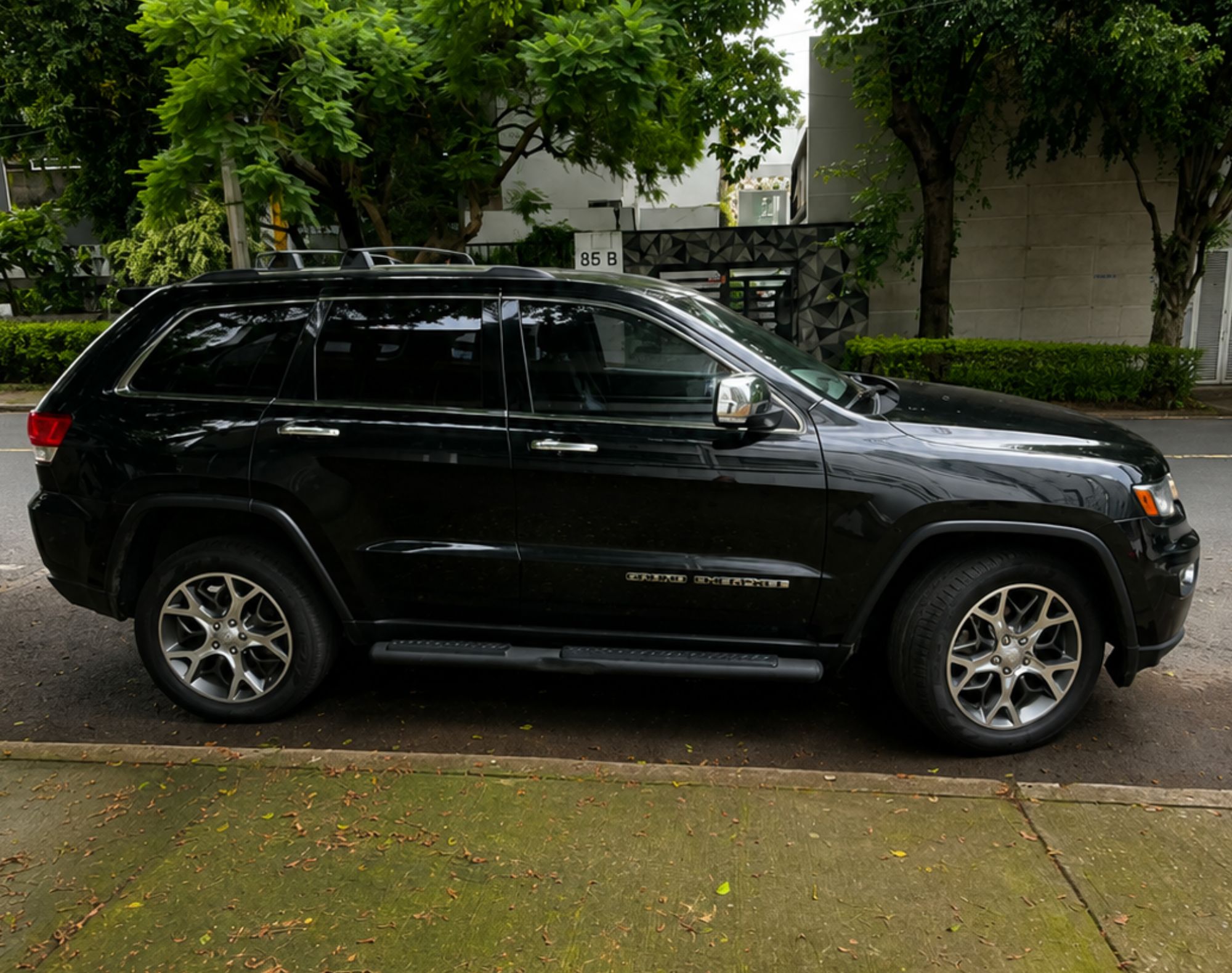 2021 JEEP CHEROKEE 4X4 - COLOR NEGRO - Imagen 6
